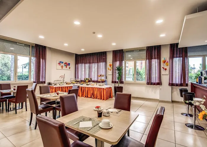 Domus Urbis Hotel 2*